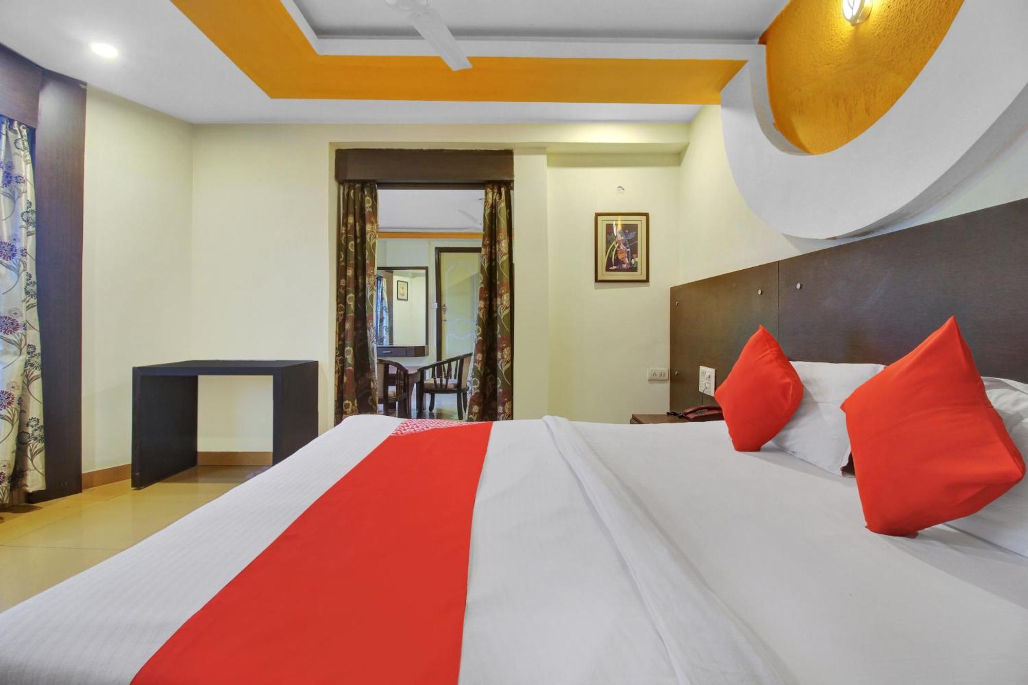 Hotel O Happy Rooms Hyderabad Bagian luar foto