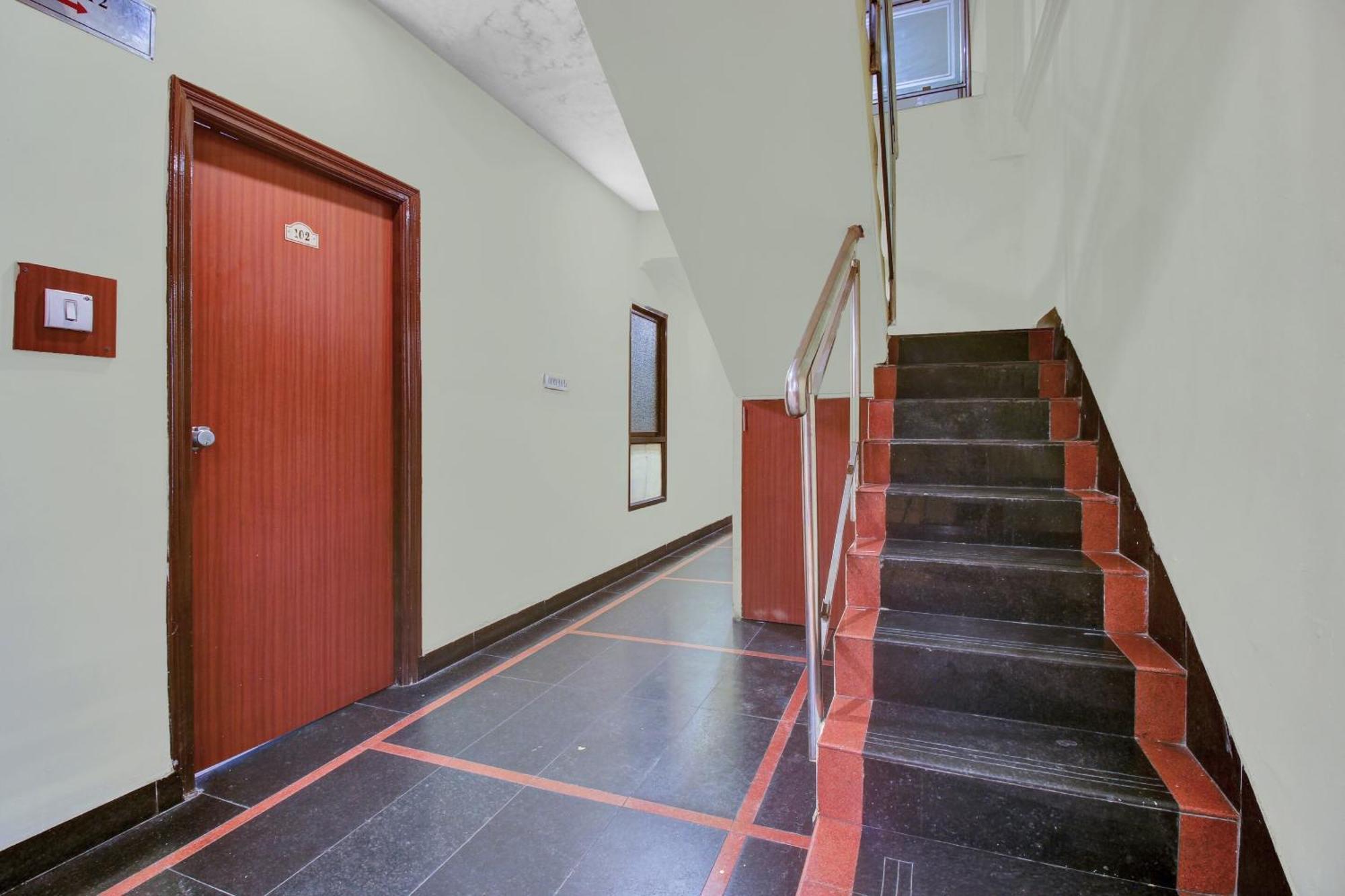 Hotel O Happy Rooms Hyderabad Bagian luar foto