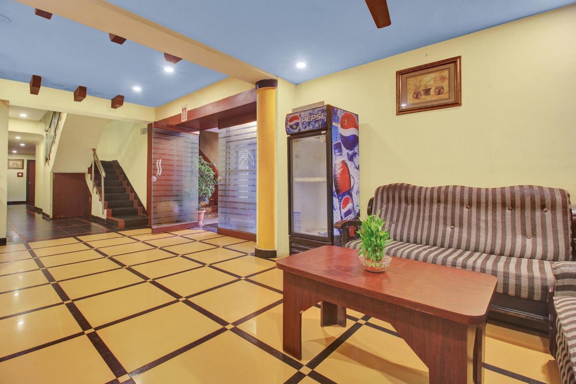 Hotel O Happy Rooms Hyderabad Bagian luar foto
