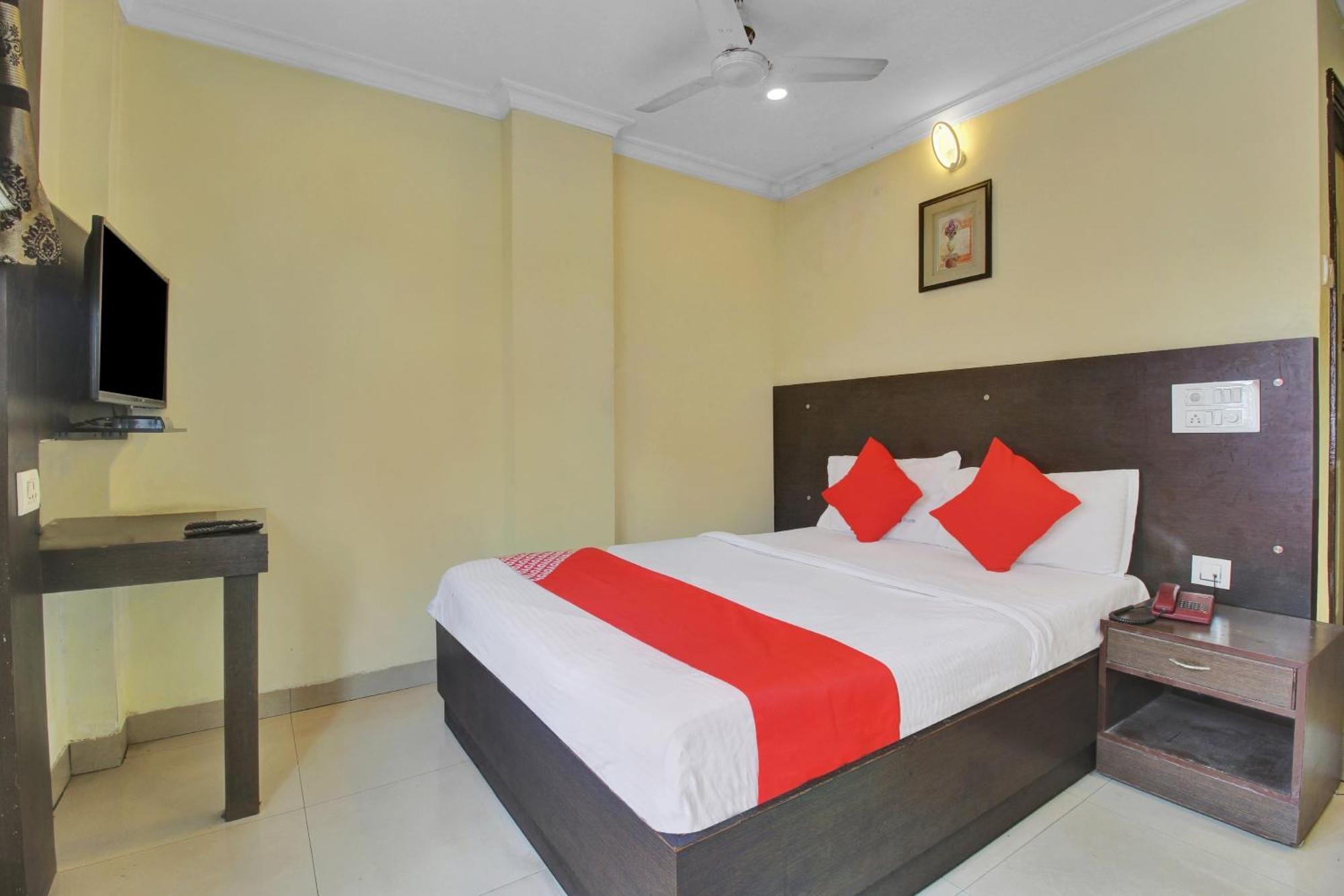 Hotel O Happy Rooms Hyderabad Bagian luar foto