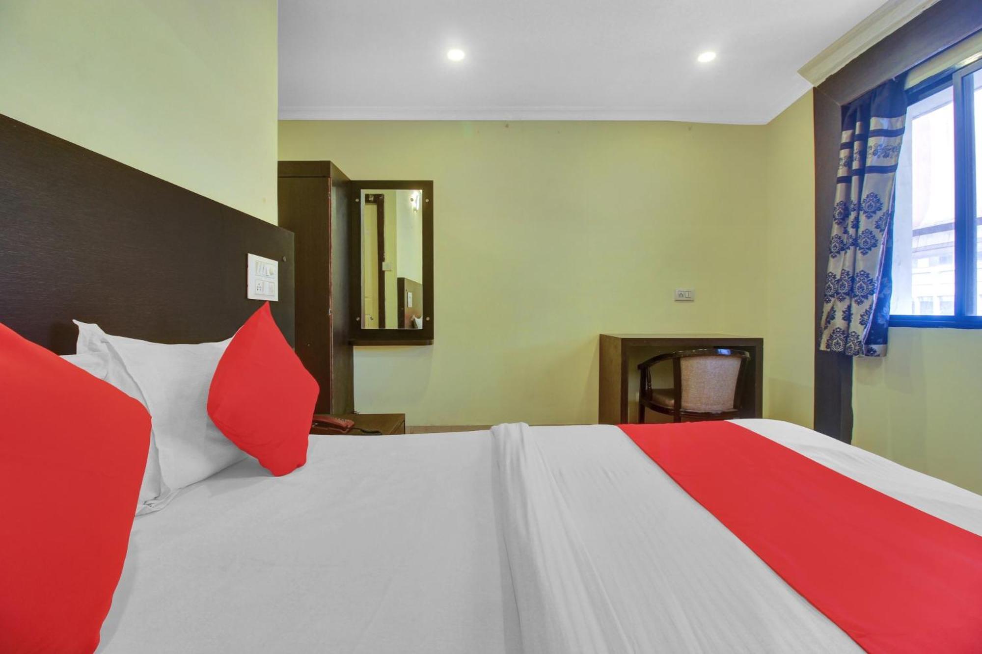 Hotel O Happy Rooms Hyderabad Bagian luar foto