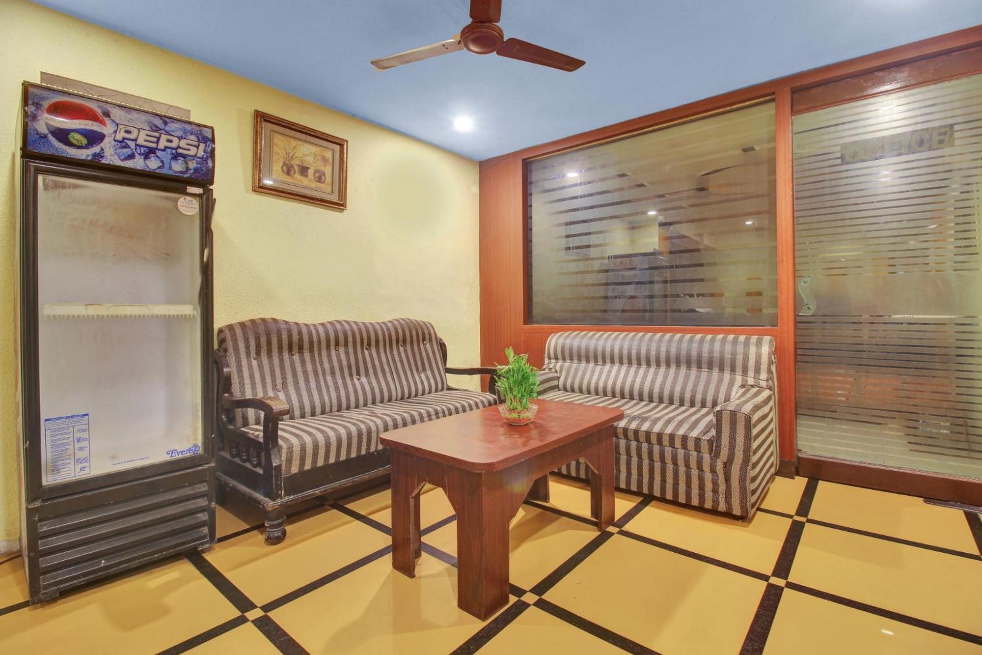 Hotel O Happy Rooms Hyderabad Bagian luar foto