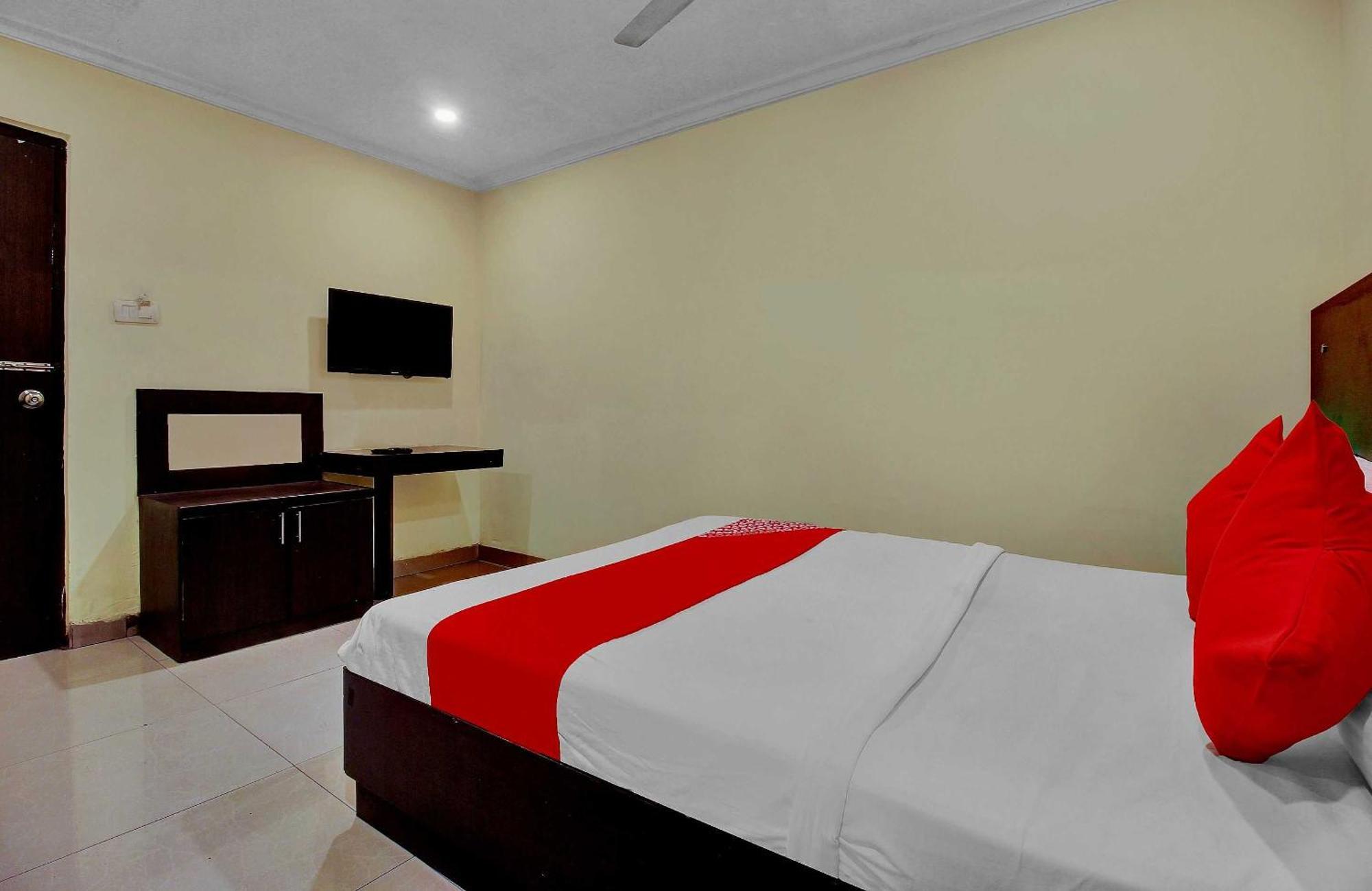 Hotel O Happy Rooms Hyderabad Bagian luar foto