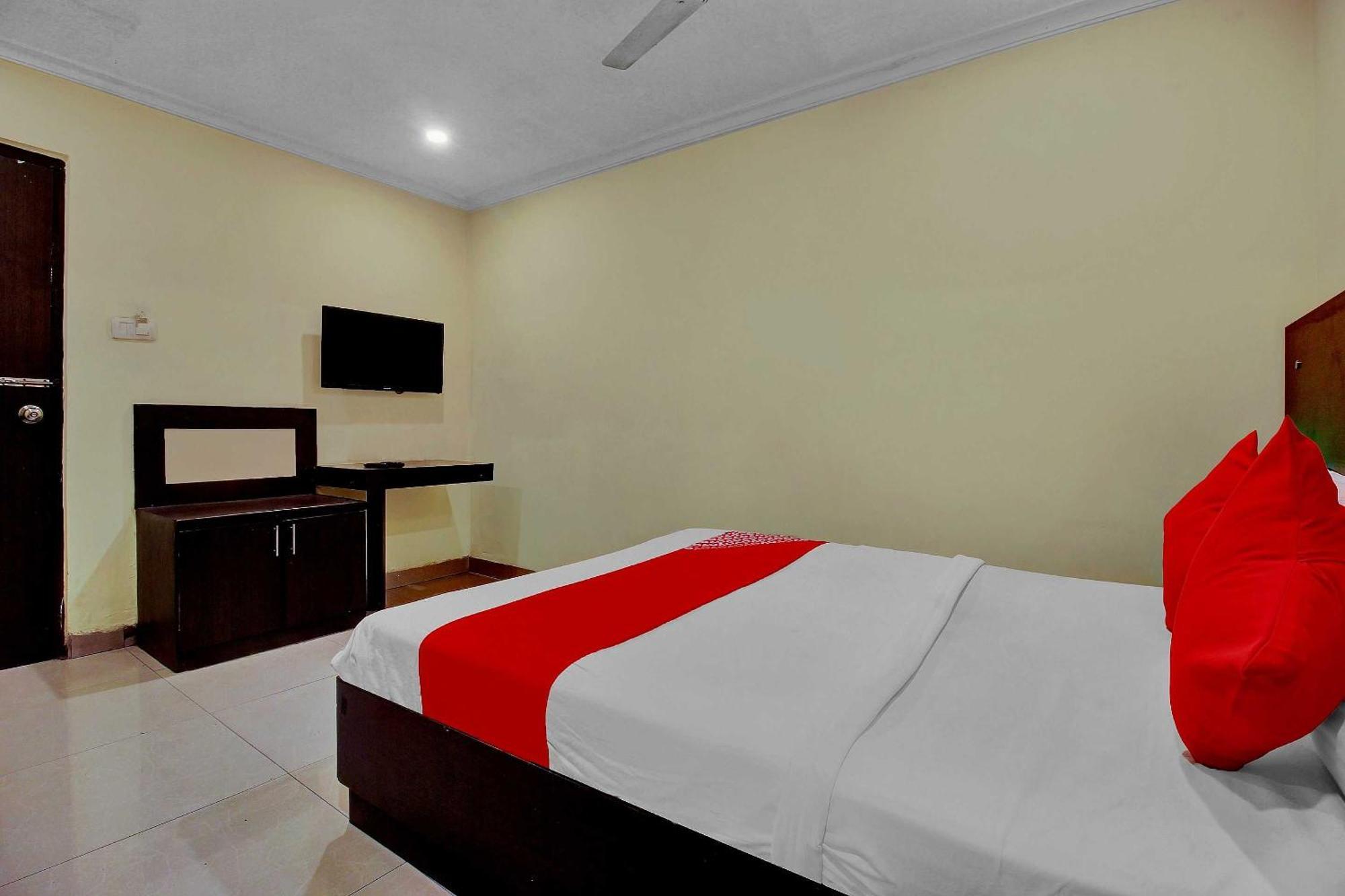 Hotel O Happy Rooms Hyderabad Bagian luar foto