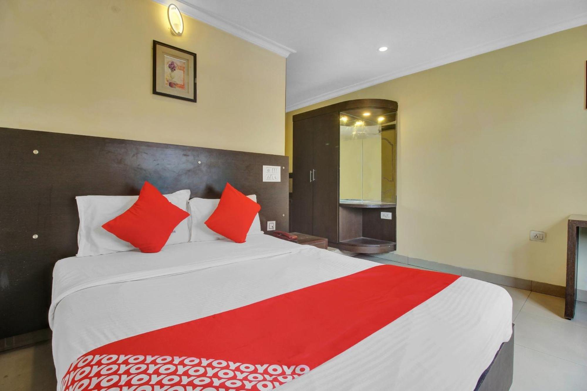Hotel O Happy Rooms Hyderabad Bagian luar foto